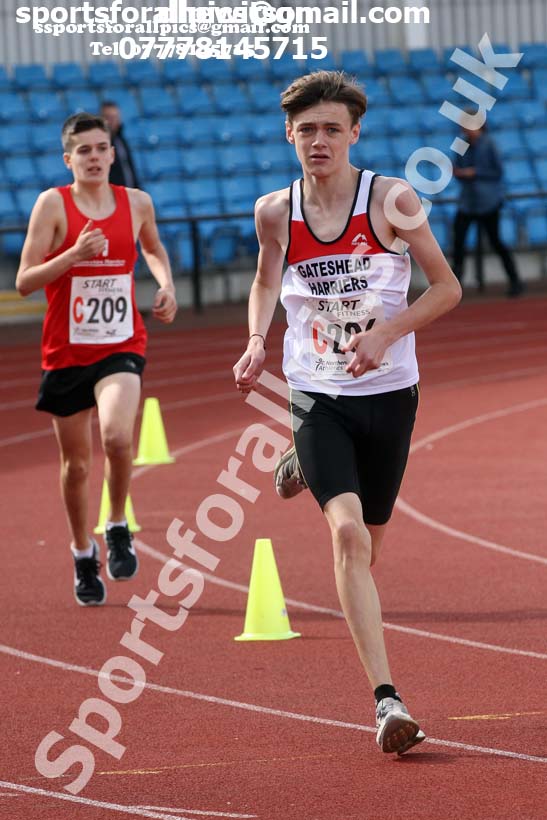 Boys under-15s 3 stage relay, Northern Senior 6 and 4 and Junior Stage Road Relays, SportsCity, Manchester. Photo:  David T. Hewitson/Sports for All Pics